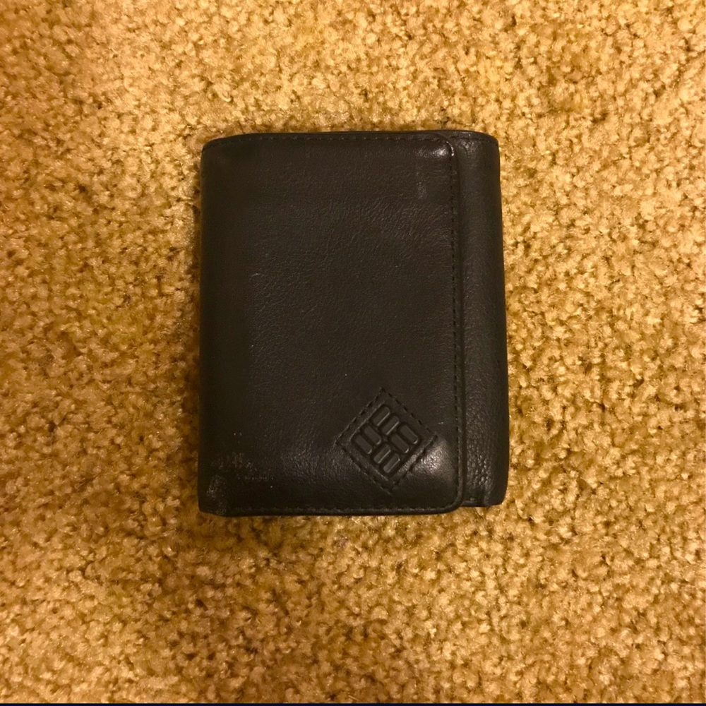 Columbia Wallet